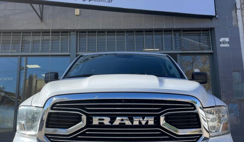 RAM RAM 1500 5.7 V8 LARAMIE 4X4 lleno